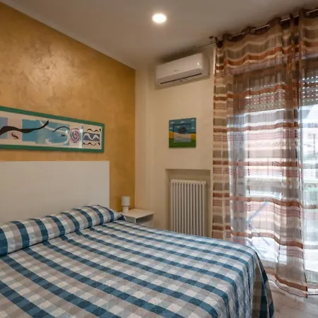 A Due Passi Dal Mare. Civitanova M. Апартаменты