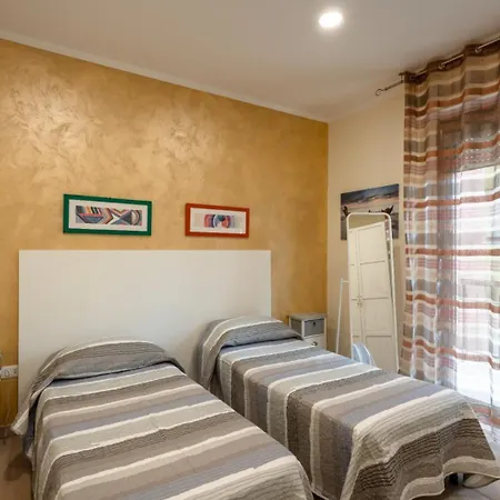 Апартаменты A Due Passi Dal Mare. Civitanova M. *